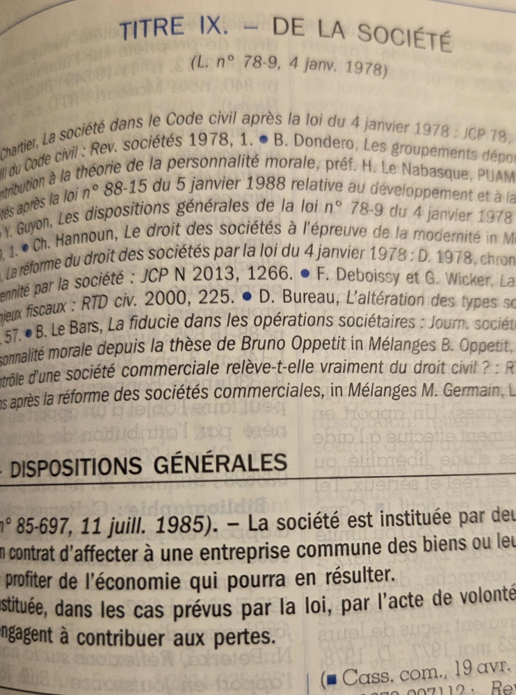 Retrait d’une société civile : les statuts peuvent fixer la date de perte de la qualité d’associé